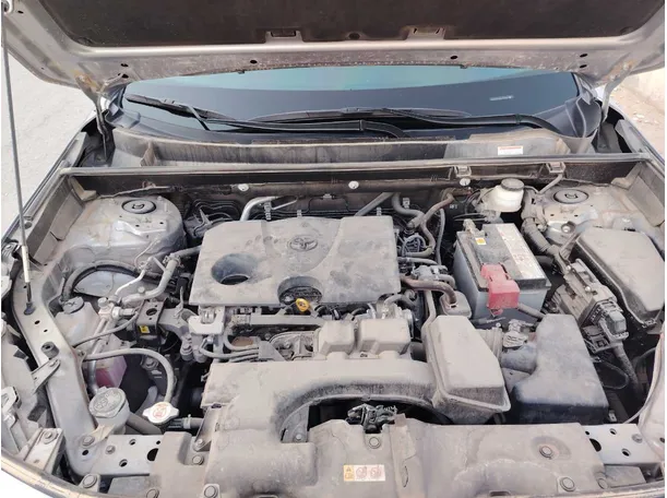 Car image 28