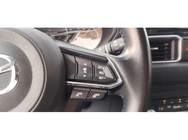 Car image 30