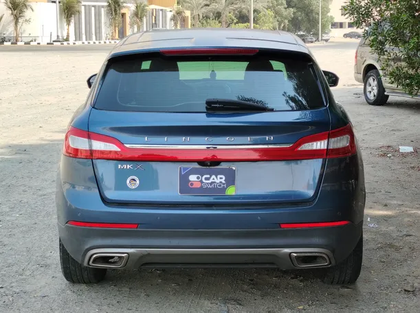 Car image 6