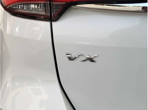 Car image 35