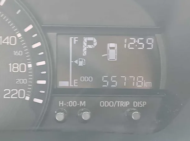 Car image 17
