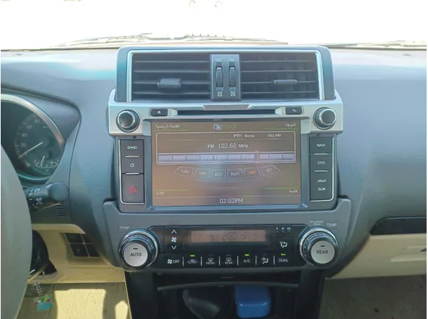 Car image 16
