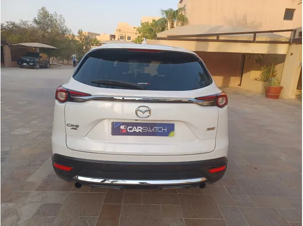 Car image 6