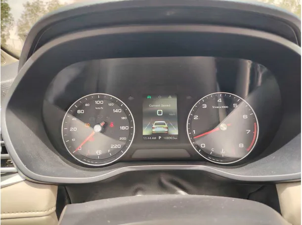 Car image 23