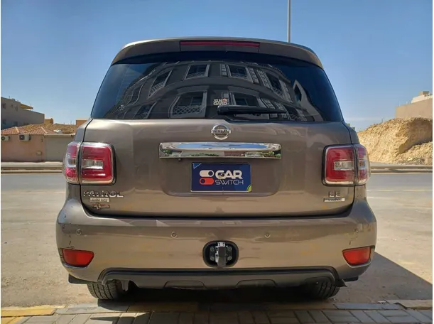 Car image 6