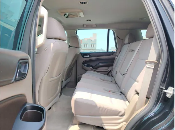 Car image 18
