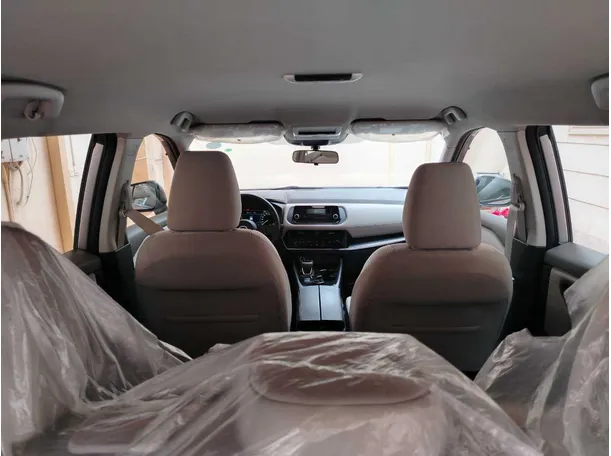 Car image 27