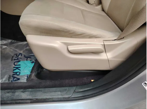 Car image 32