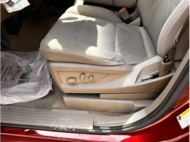 Car image 28