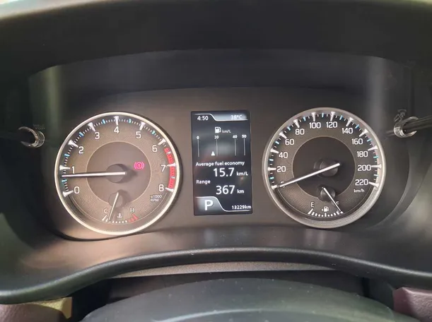 Car image 18