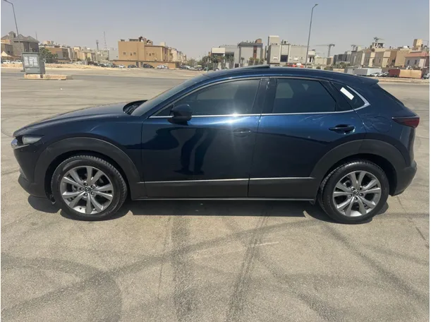 Car image 8