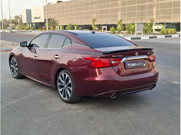 Car image 7