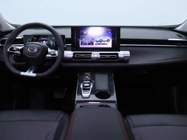 Car image 14