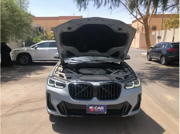 Car image 25