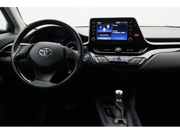 Car image 15