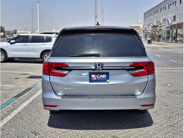 Car image 6