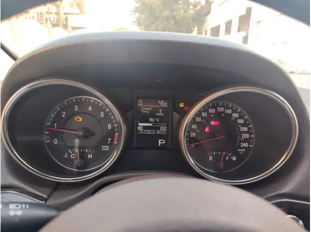 Car image 23