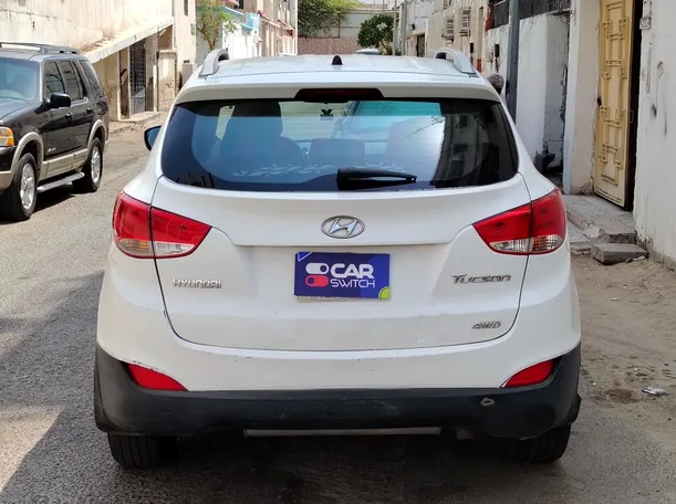 Car image 6