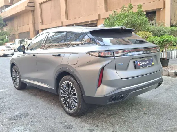 Car image 7