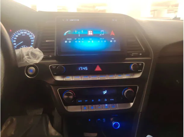 Car image 22