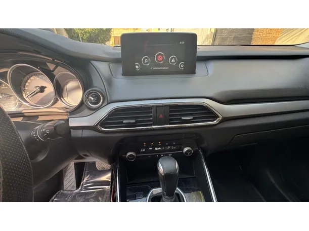 Car image 17