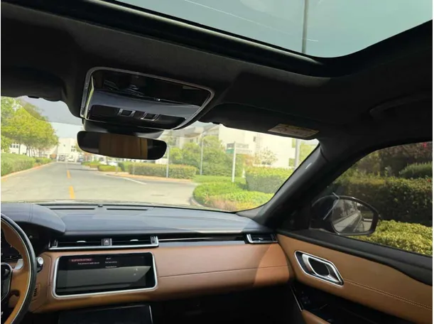 Car image 22