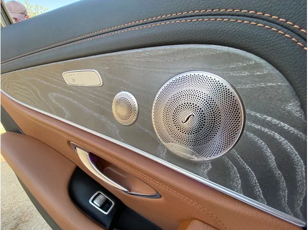 Car image 29