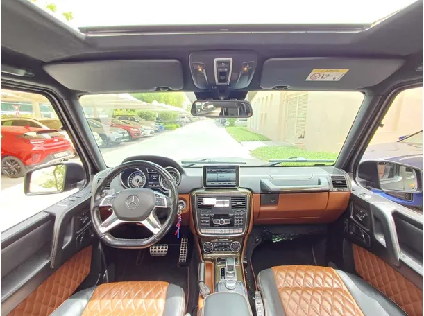 Car image 17