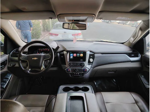 Car image 16