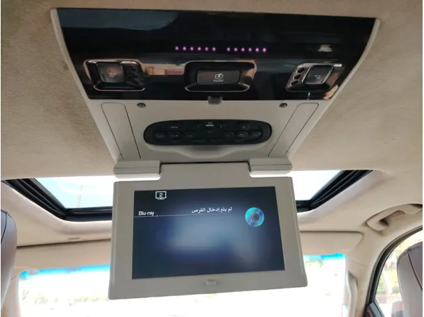 Car image 29