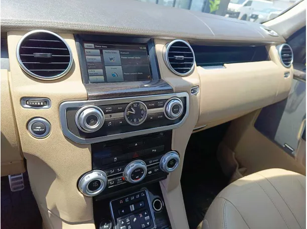 Car image 22