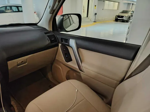 Car image 39