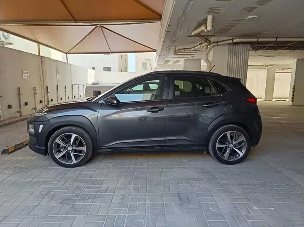 Car image 8
