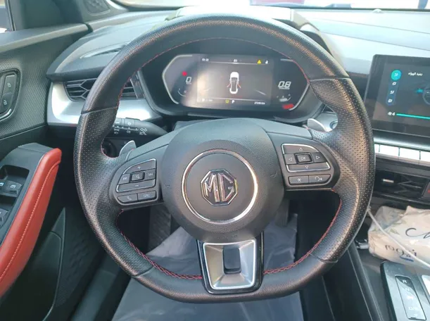 Car image 17
