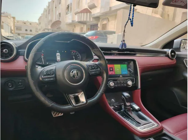 Car image 27
