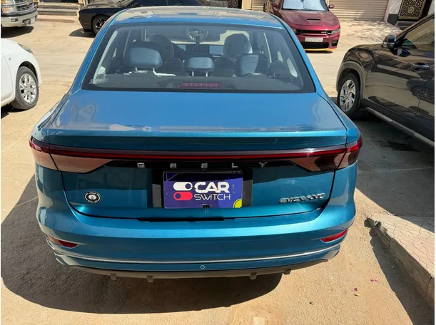 Car image 5