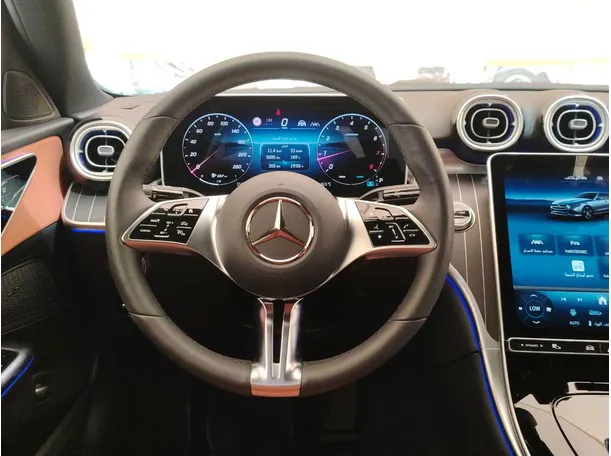 Car image 26