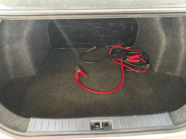 Car image 23
