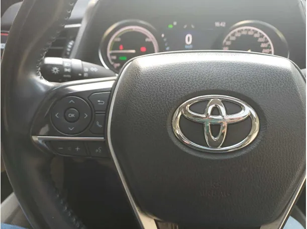 Car image 20