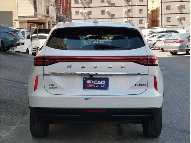 Car image 6