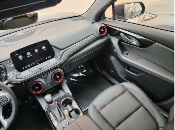 Car image 37