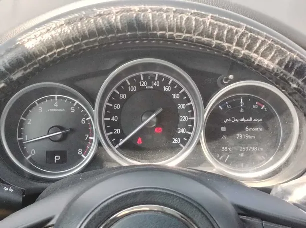 Car image 24