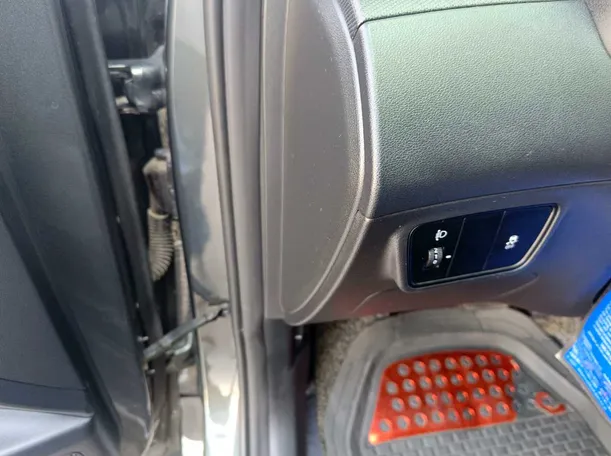Car image 31