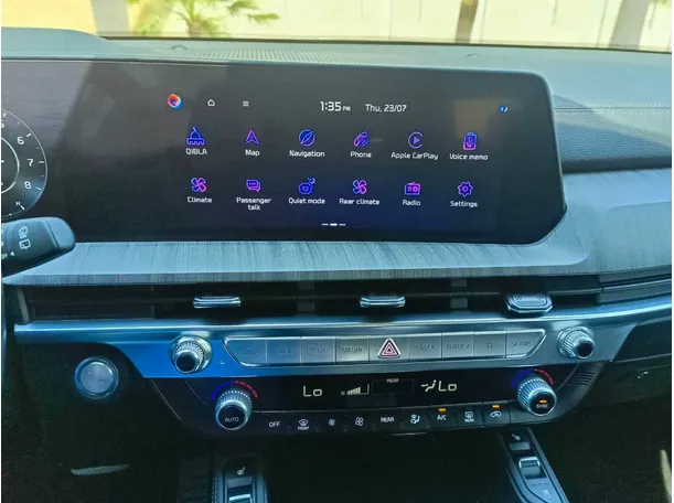 Car image 25