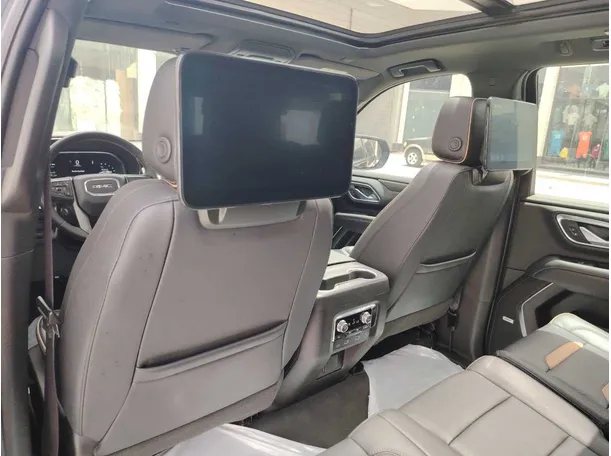 Car image 32