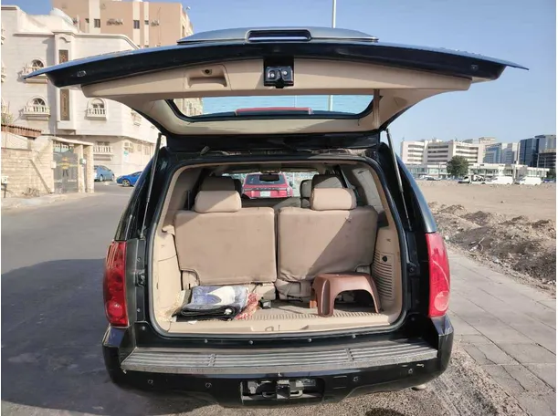 Car image 25