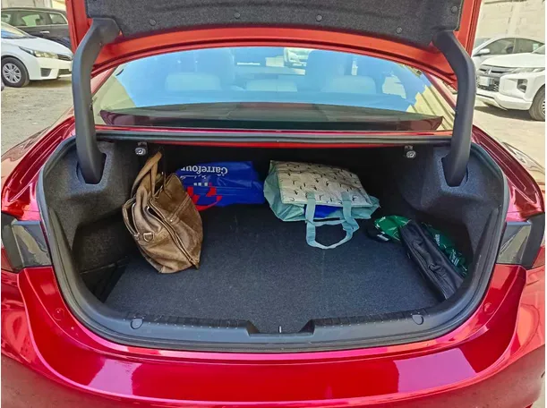 Car image 26