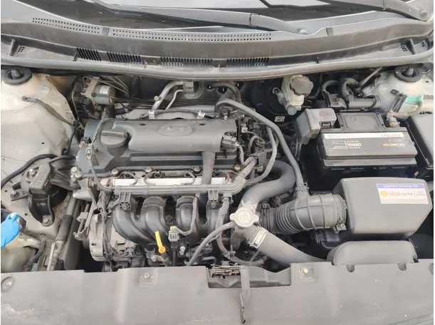Car image 23
