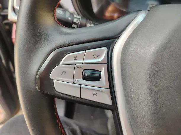 Car image 37