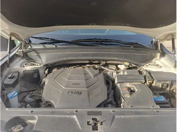 Car image 23